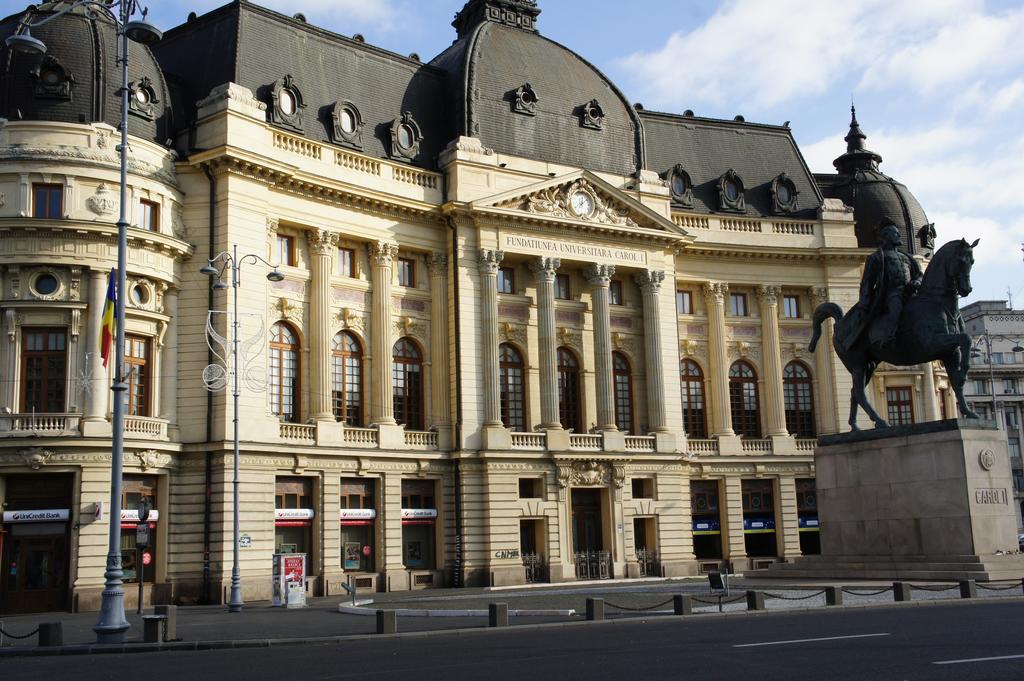 Agentia H Accommodation Boekarest Buitenkant foto