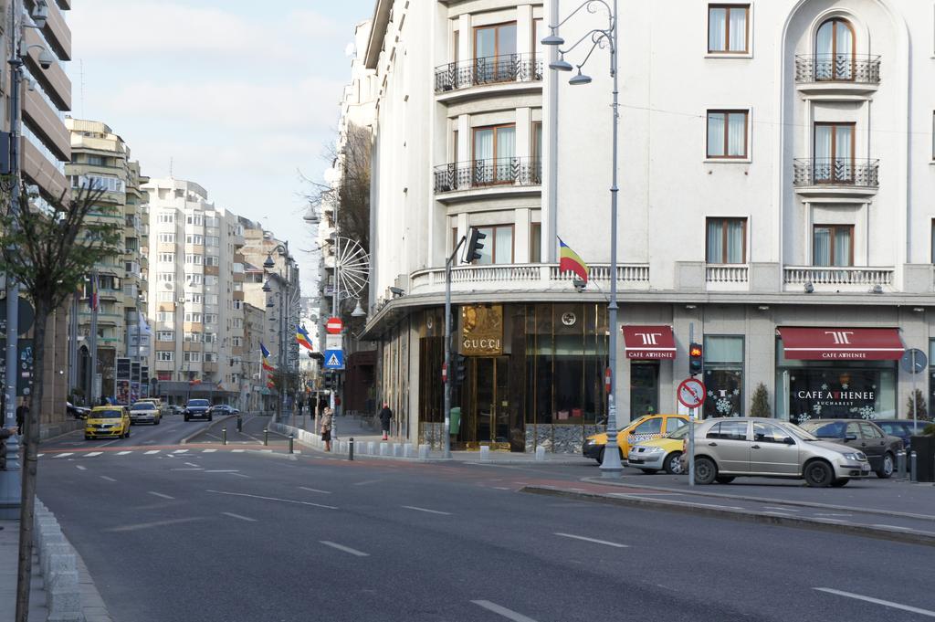 Agentia H Accommodation Boekarest Buitenkant foto