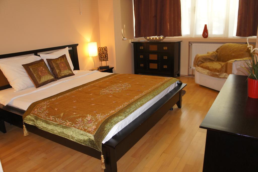 Agentia H Accommodation Boekarest Buitenkant foto