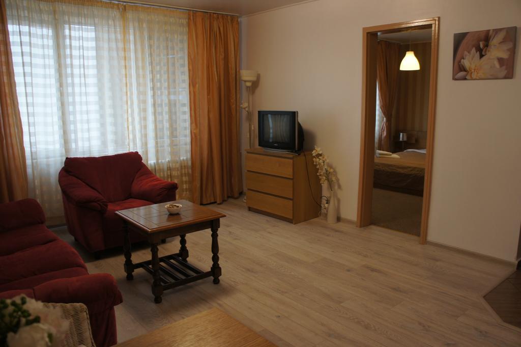 Agentia H Accommodation Boekarest Buitenkant foto