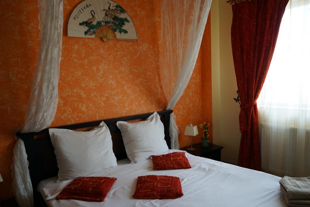 Agentia H Accommodation Boekarest Buitenkant foto